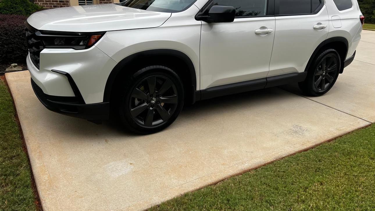 Honda Pilot 2025 — Car rental alternative in Forsyth, GA
