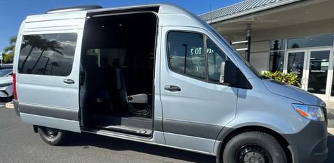 Mercedes-Benz Sprinter 2025