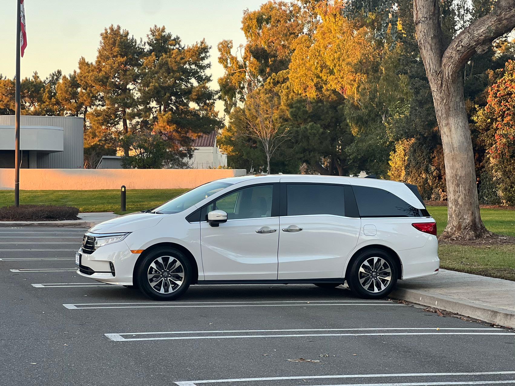 Honda Odyssey 2024 in Costa Mesa, CA