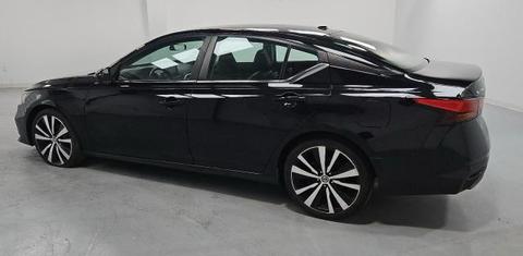 Nissan Altima 2020