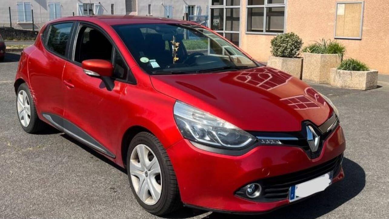 Renault CLIO IV 2016 à Clermont-Ferrand