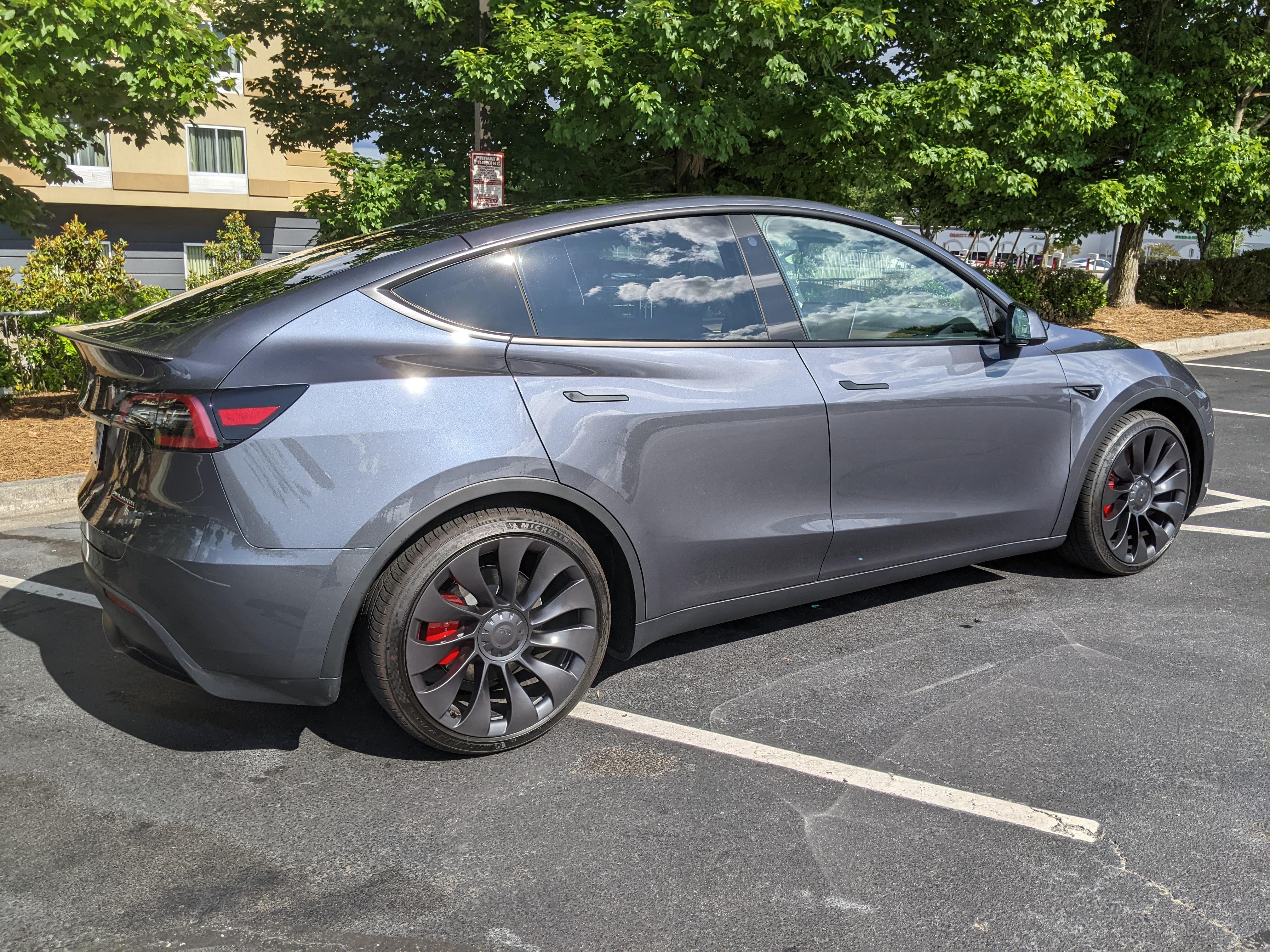 Tesla Model Y 2023 in Acworth, GA