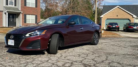 Nissan Altima 2024