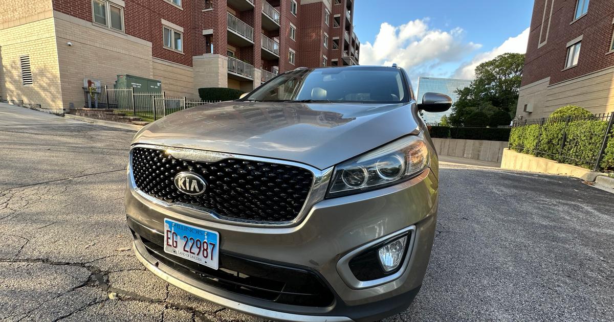 Kia Sorento 2016 rental in Chicago, IL by Car Rentals C. Turo