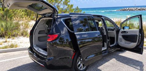 Chrysler Pacifica 2023
