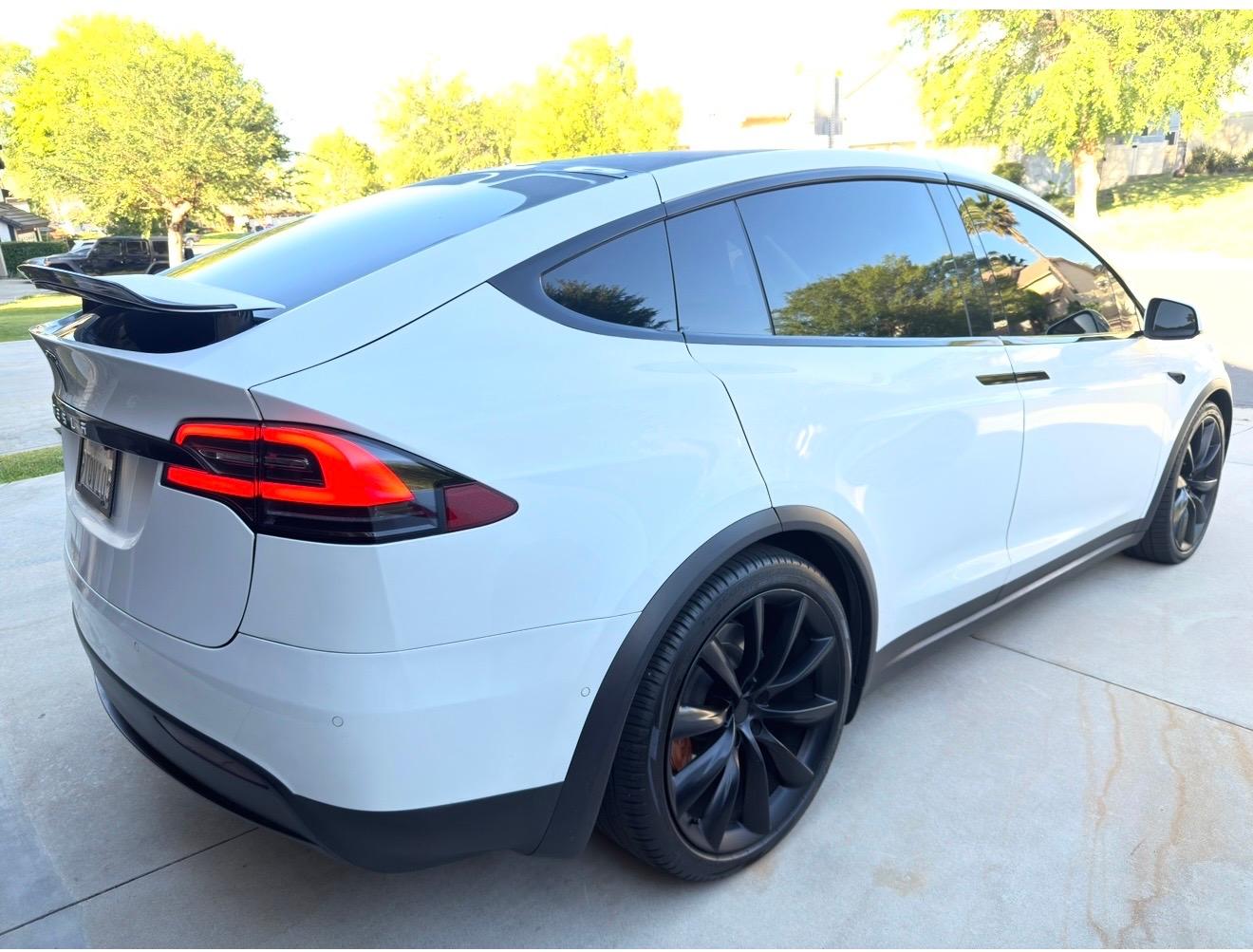 Tesla Model X 2018 in Moreno Valley, CA