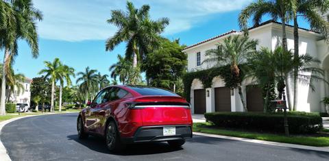 Tesla Model Y 2026
