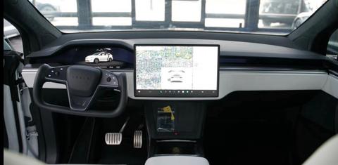 Tesla Model X 2022