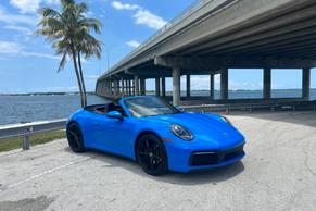 Porsche 911 2022 in Miami