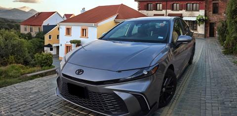 Toyota Camry Hybrid 2025