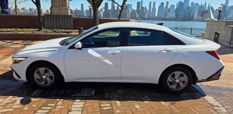 Hyundai Elantra 2025