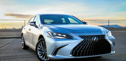 Lexus ES 2025
