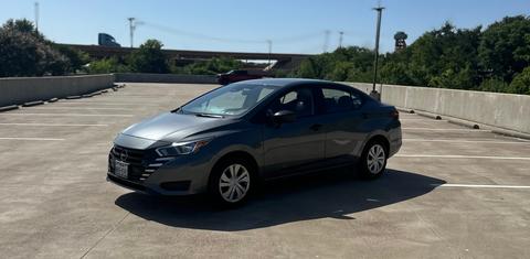 Nissan Versa 2024