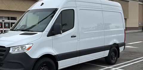 Mercedes-Benz Sprinter Cargo 2025
