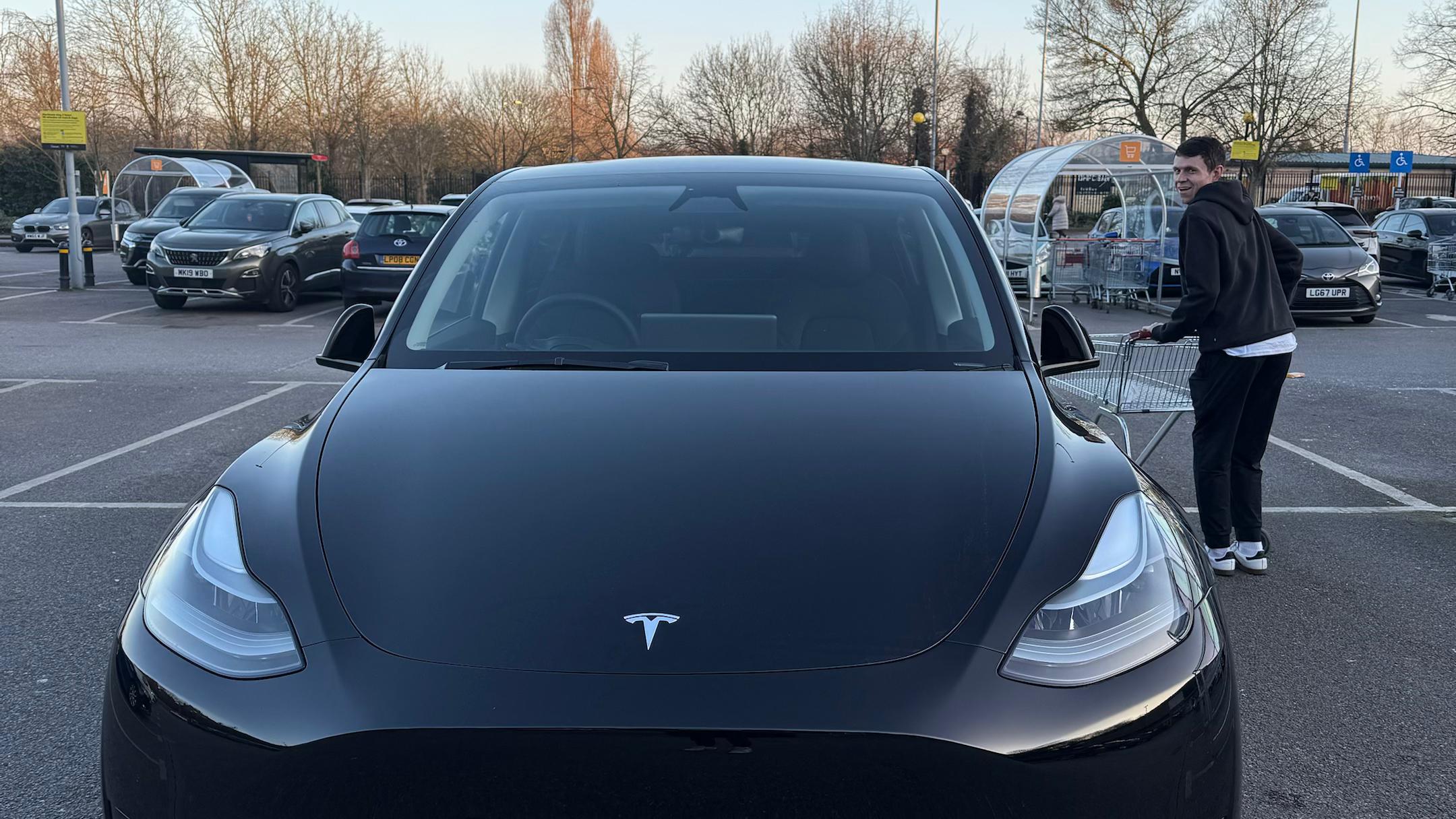 Tesla Model Y 2025 in London
