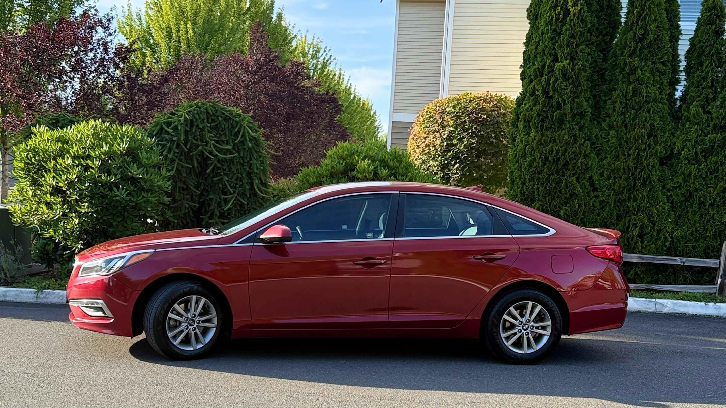 Hyundai Sonata 2015 in DuPont, WA