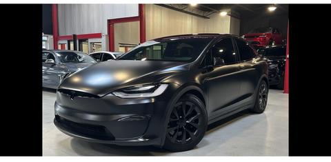 Tesla Model X 2025