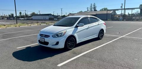 Hyundai Accent 2015