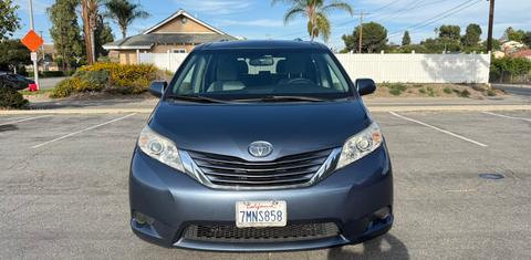 Toyota Sienna 2015