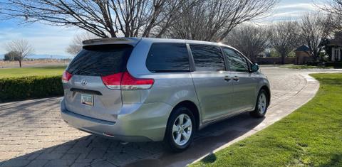 Toyota Sienna 2012
