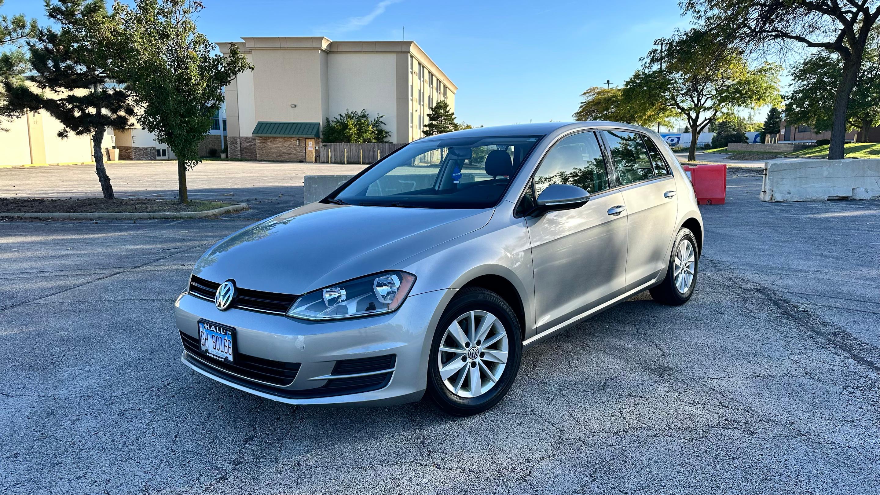 Volkswagen Golf 2017 in Elk Grove Village, IL
