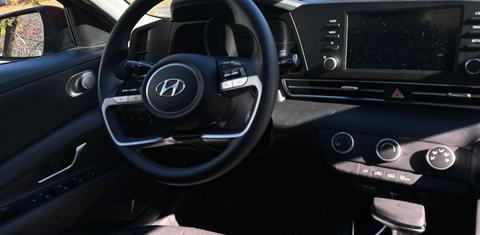 Hyundai Elantra 2023