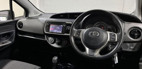 Toyota YARIS 2016