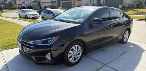 Hyundai Elantra 2019