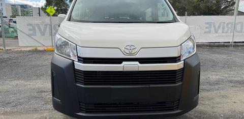 Toyota HIACE 2025