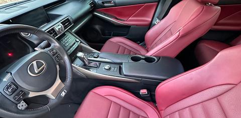 Lexus IS 2018