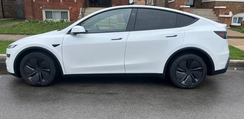 Tesla Model Y 2026