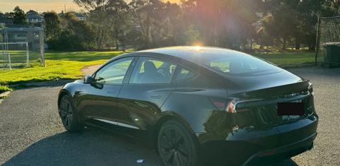 Tesla MODEL 3 2024