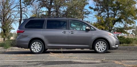 Toyota Sienna 2016