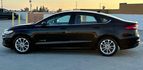 Ford Fusion Hybrid 2019