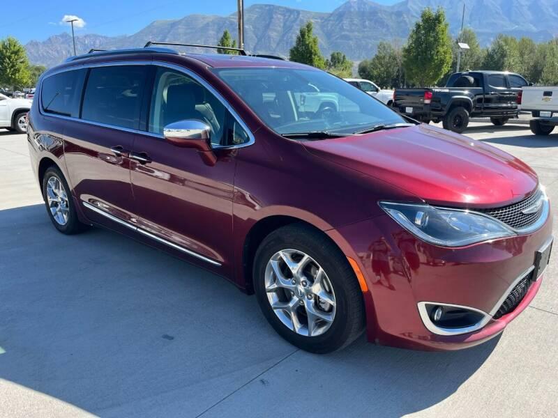 Chrysler Pacifica 2018 in Taylor Mill, KY