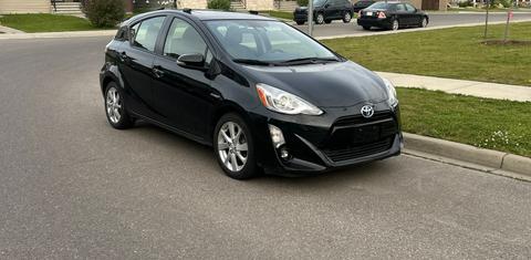Toyota Prius c 2016