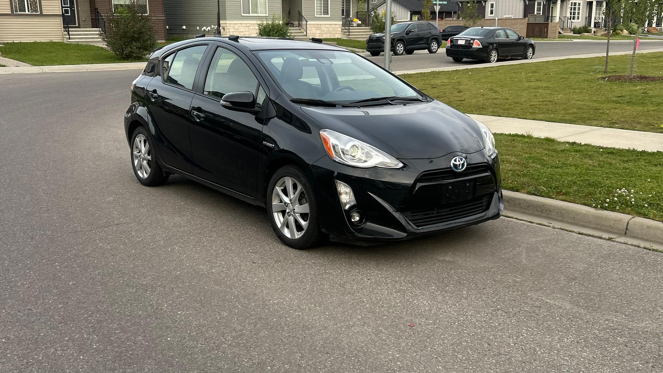 Toyota Prius c 2016 in Calgary, AB