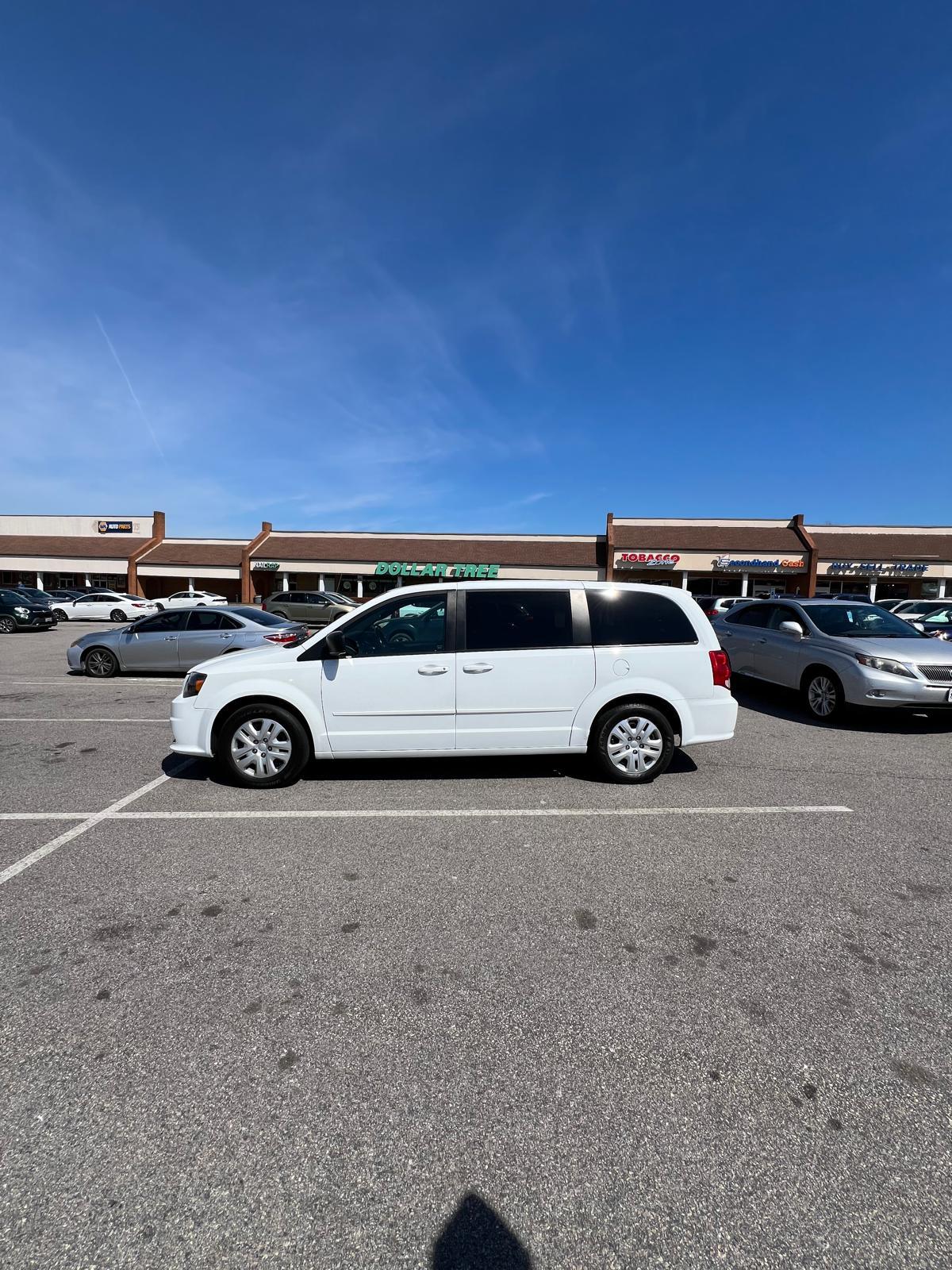 Dodge Grand Caravan 2015 in Hopewell, VA