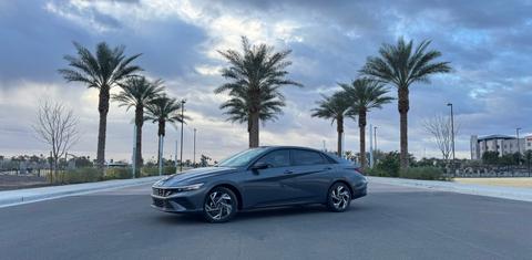 Hyundai Elantra 2025