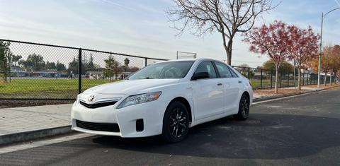 Toyota Camry Hybrid 2011