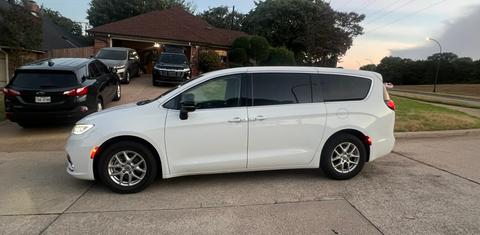 Chrysler Pacifica 2024