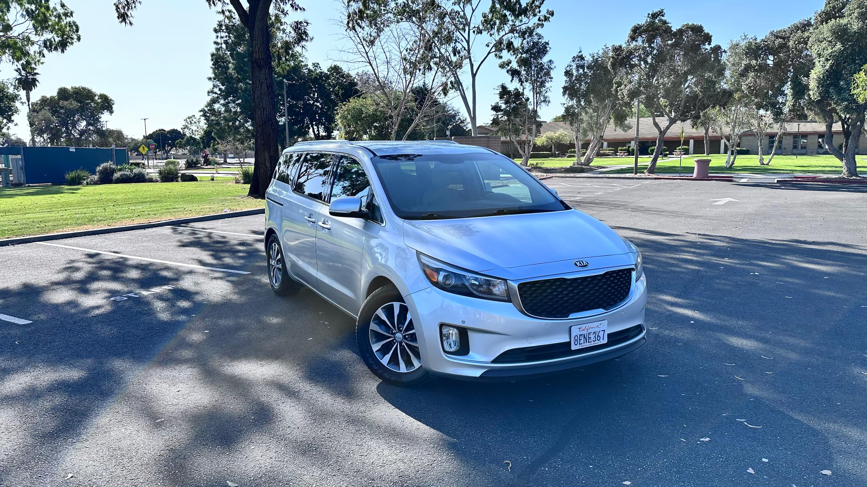 Kia Sedona 2017 in Goleta, CA