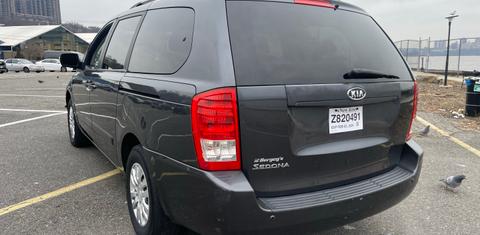 Kia Sedona 2012