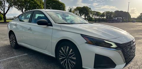 Nissan Altima 2025