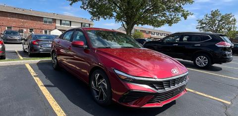 Hyundai Elantra 2024