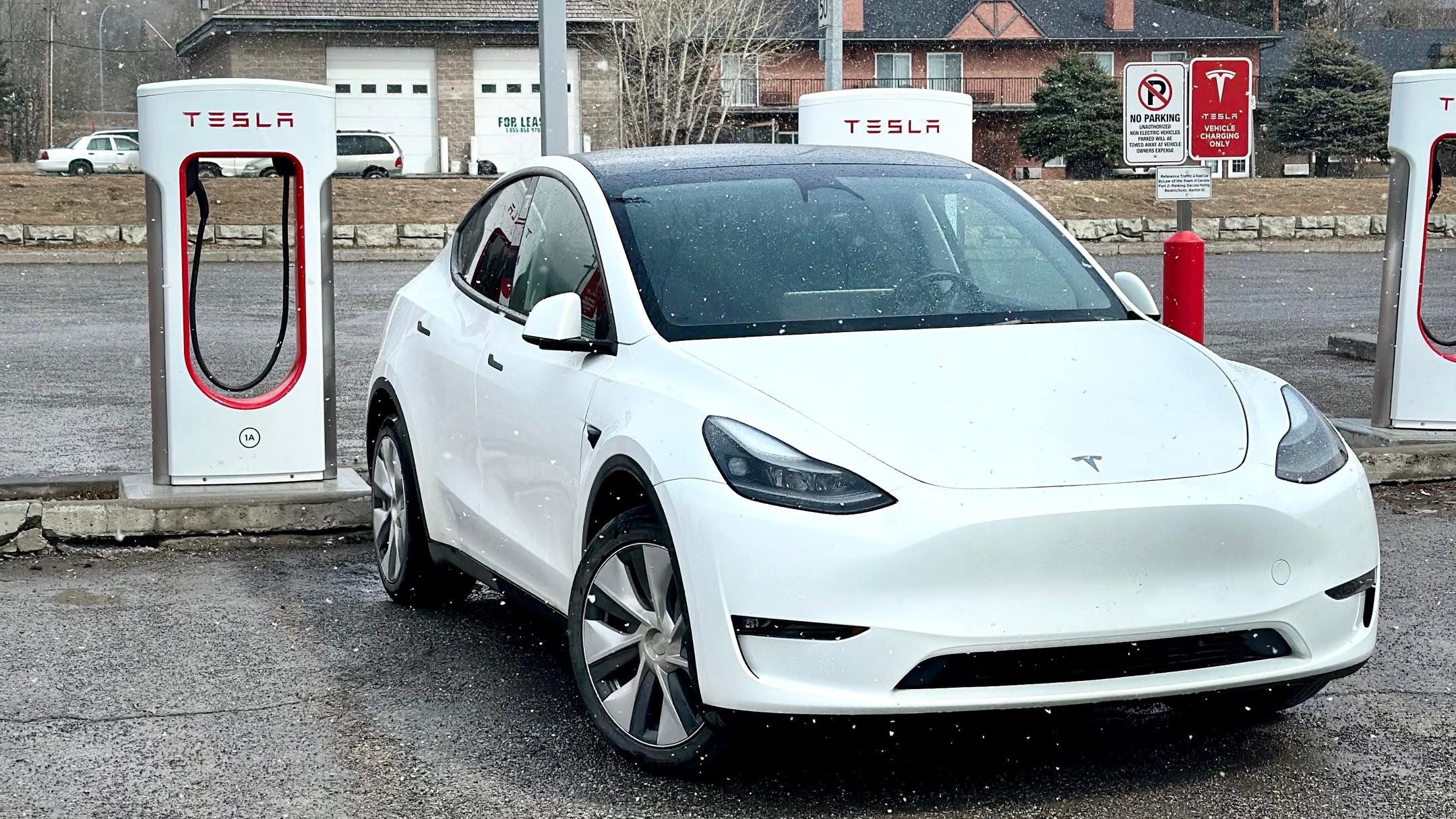 Tesla Model Y 2023 à 