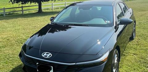 Hyundai Elantra 2024
