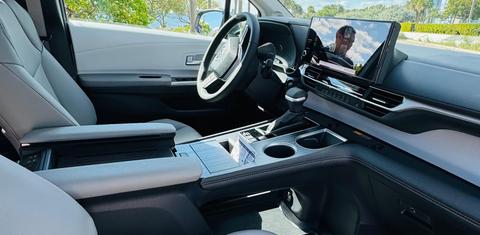 Toyota Sienna 2025