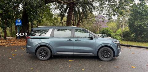 Kia CARNIVAL 2024