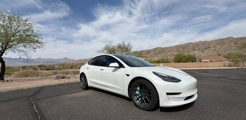 Tesla Model 3 2023
